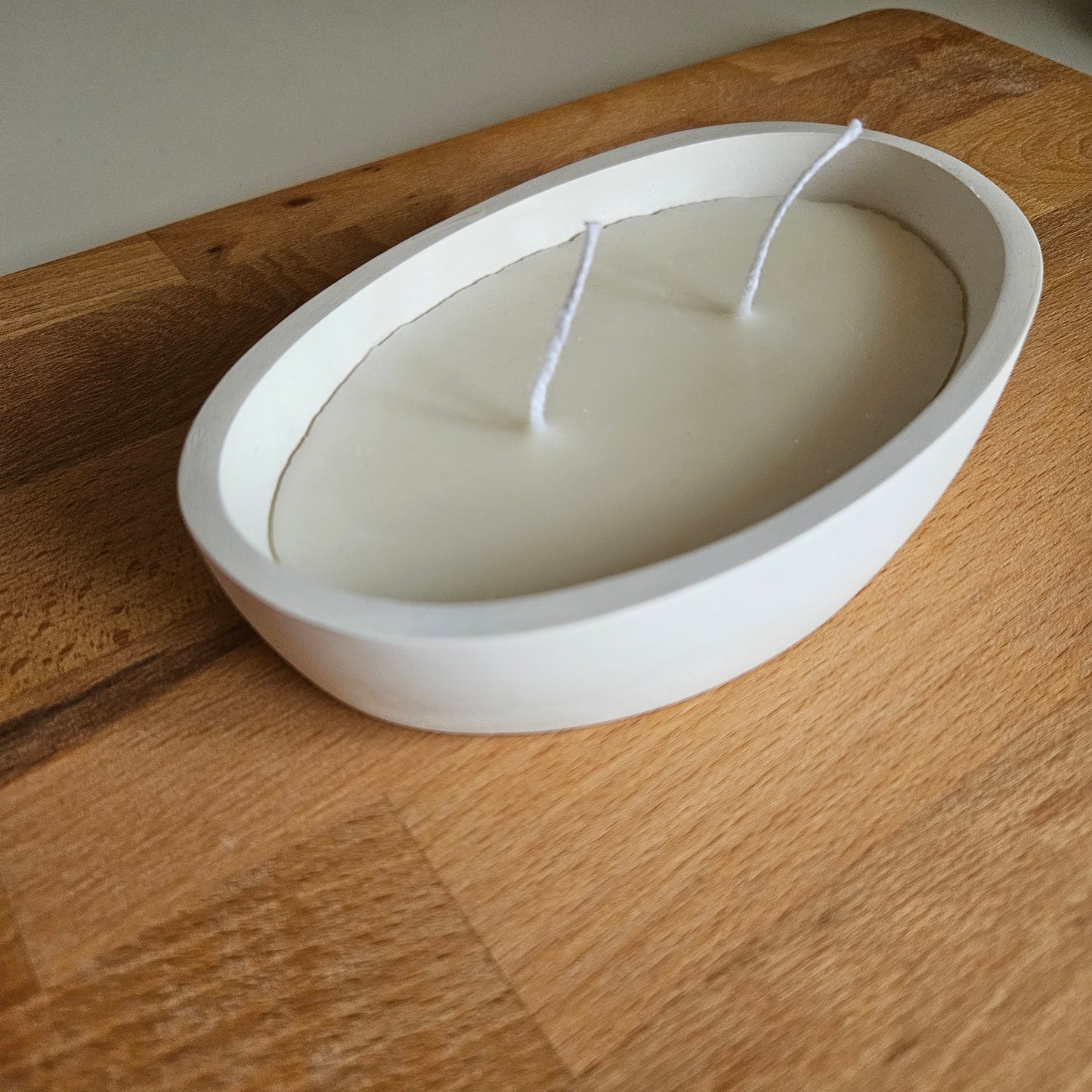 Boat - shaped candle