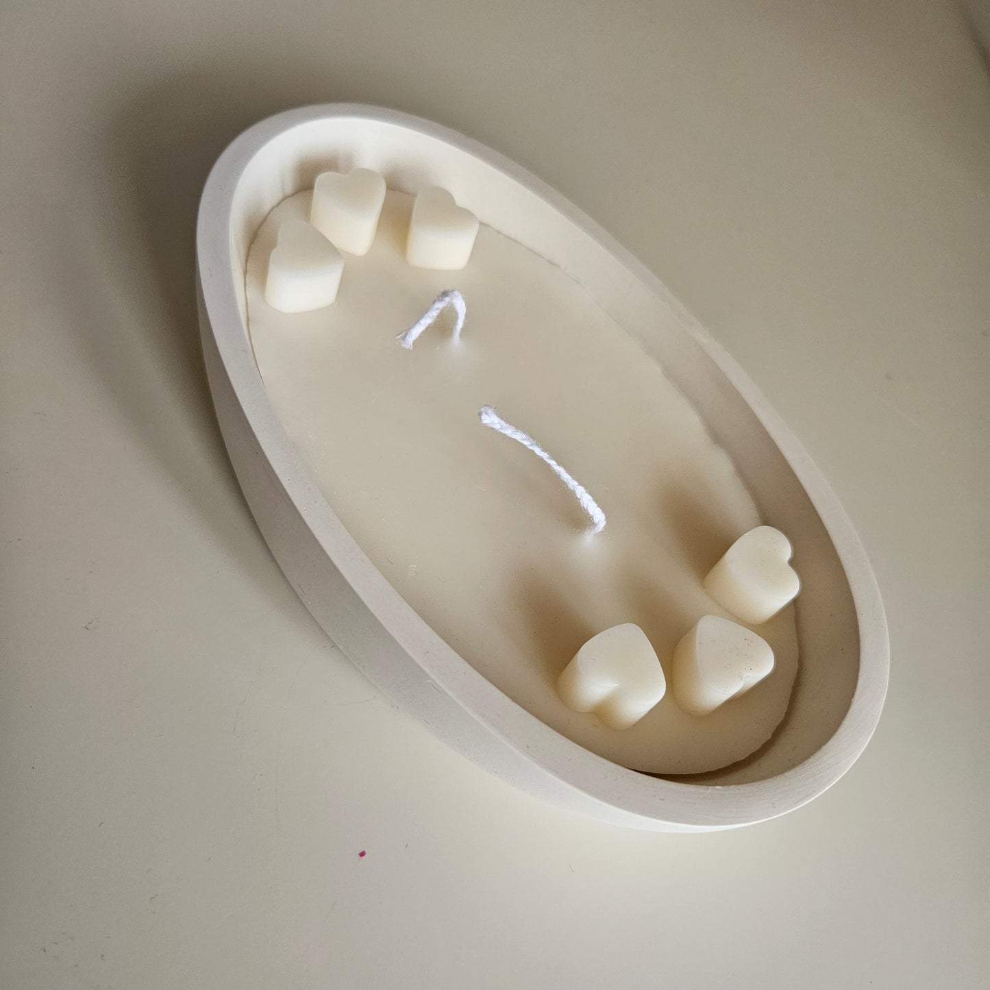 Boat - shaped HEART candle