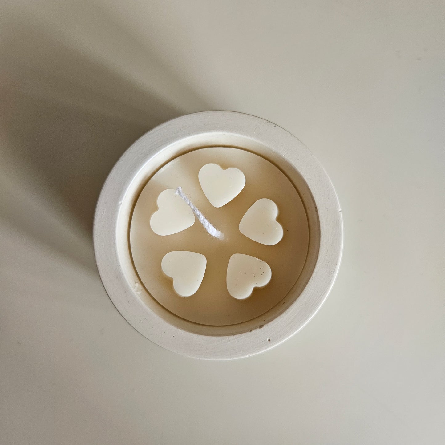 Round jar HEART candle