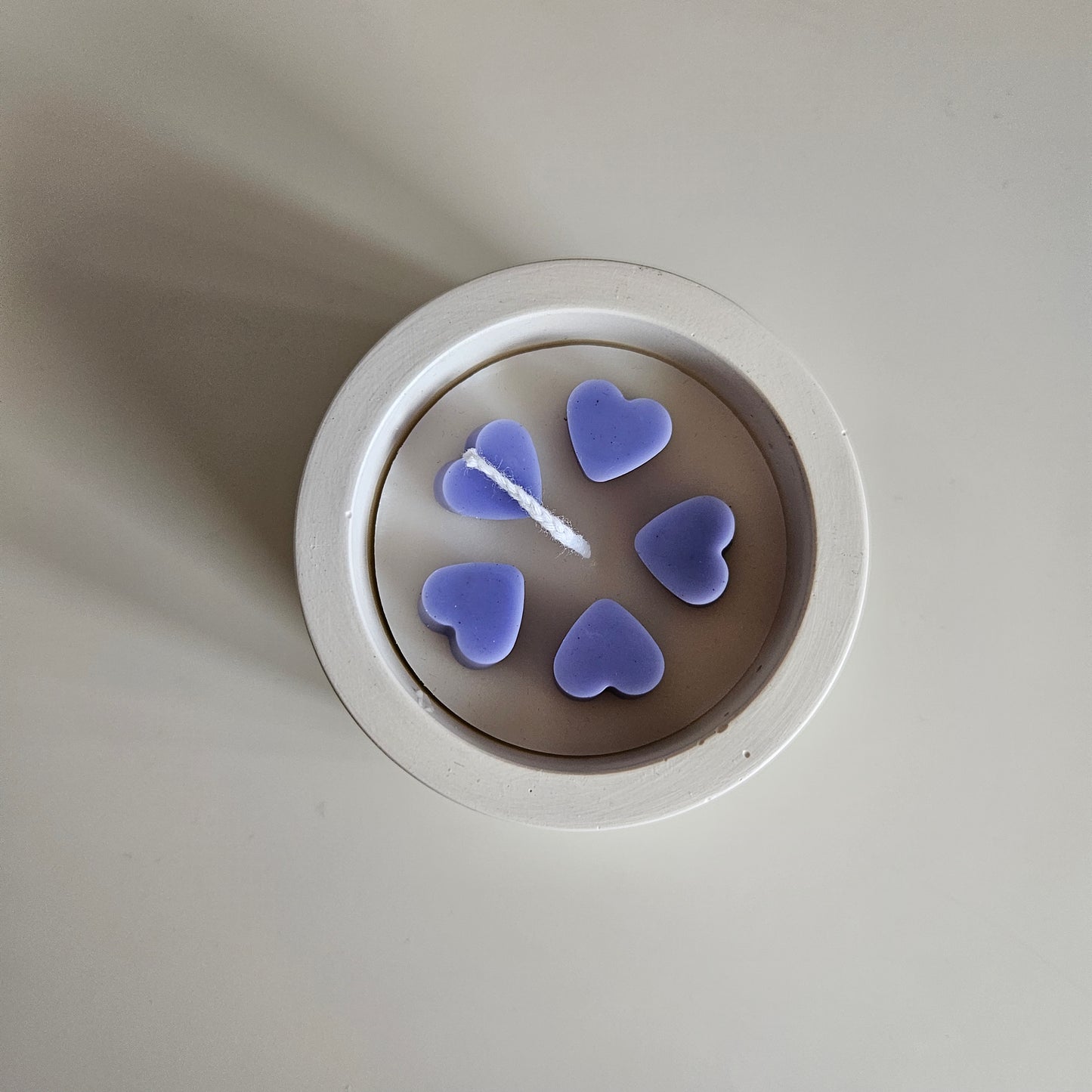 Round jar HEART candle