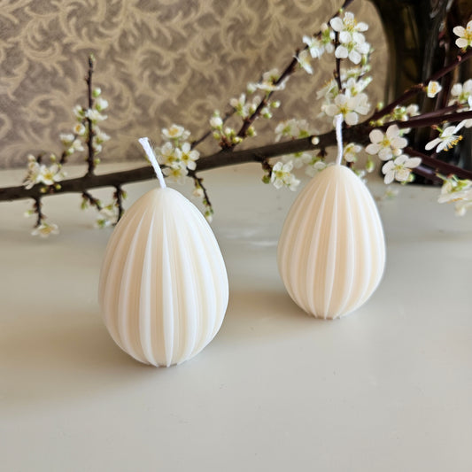Ribbed egg candle