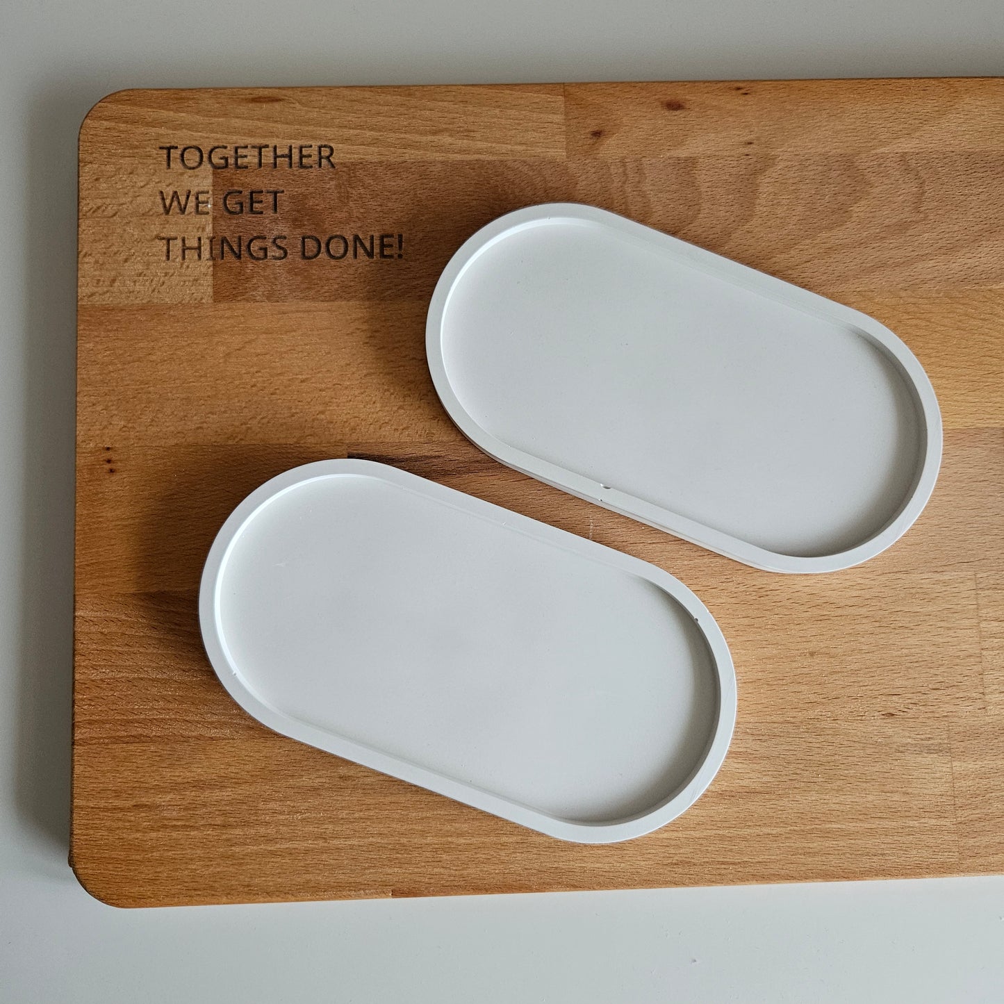 Oval trinket tray