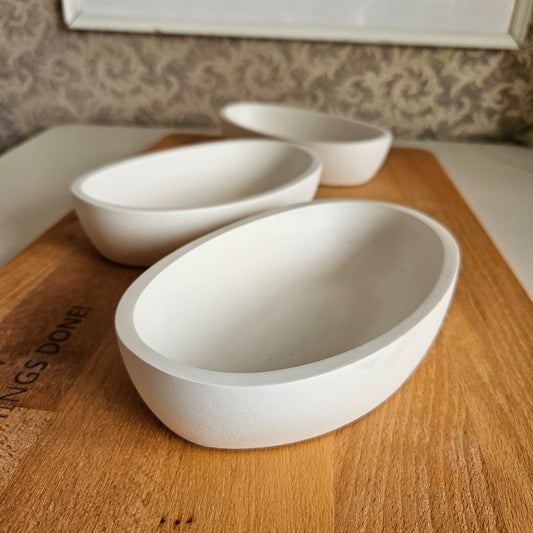 Boat - shaped oval bowl